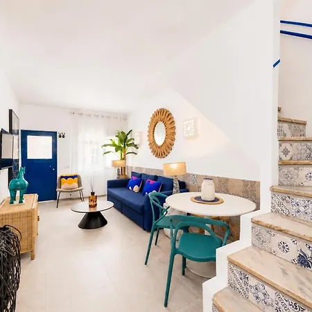 Promenade Townhouse- Roofterrace 3br Near Beaches Portimao