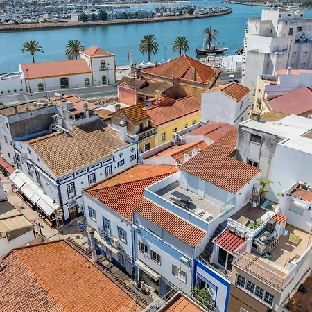 Σπίτι διακοπών Promenade Townhouse- Roofterrace 3br Near Beaches